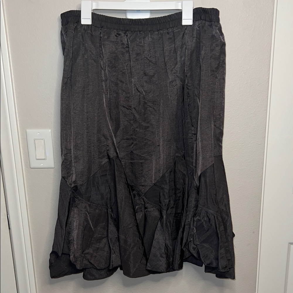 Chic Charcoal  Skirt